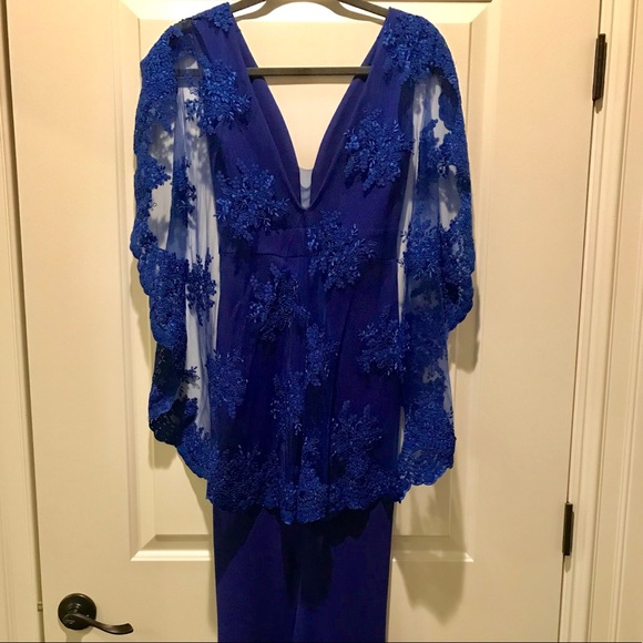 Royal Blue Lace Cape Gown HOMECOMING - Picture 5 of 8